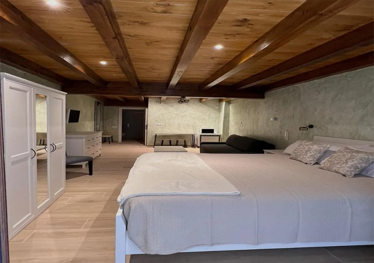 Casa Peque Apartment Laguardia Homestay